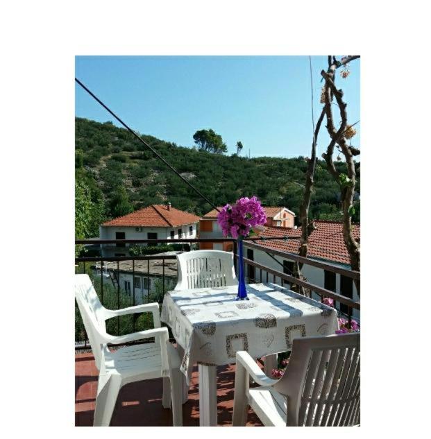 Dvokrevetna Soba S Balkonom I Kuhinjom 1 Apartment Podgora Exterior photo